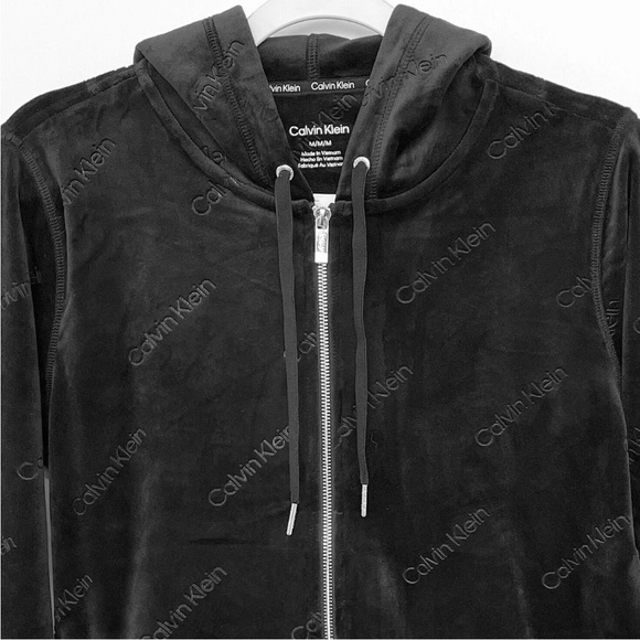 Calvin Klein Velour Zip-Up Hoodie with Embossed Logo & Pockets - NWOT - Picture 4 of 9